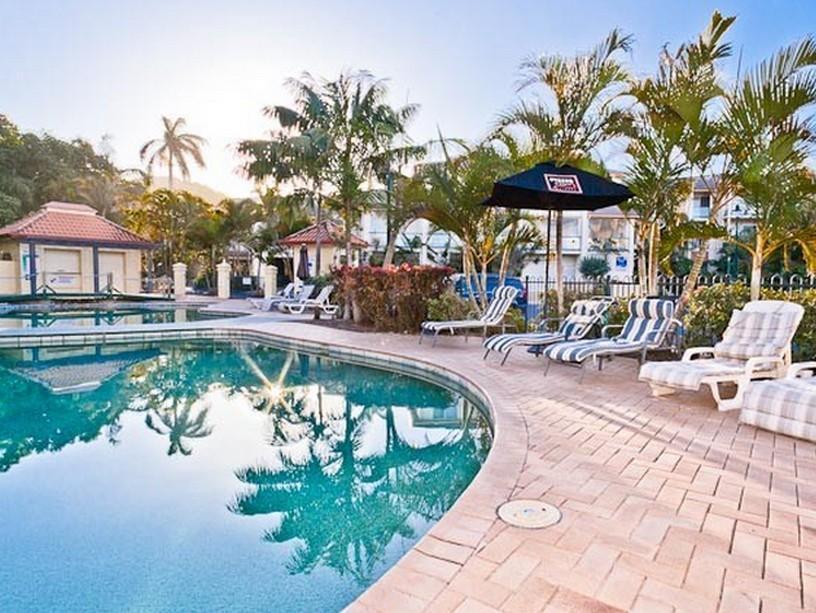 Aqualuna Beach Resort Sapphire Beach Exterior foto
