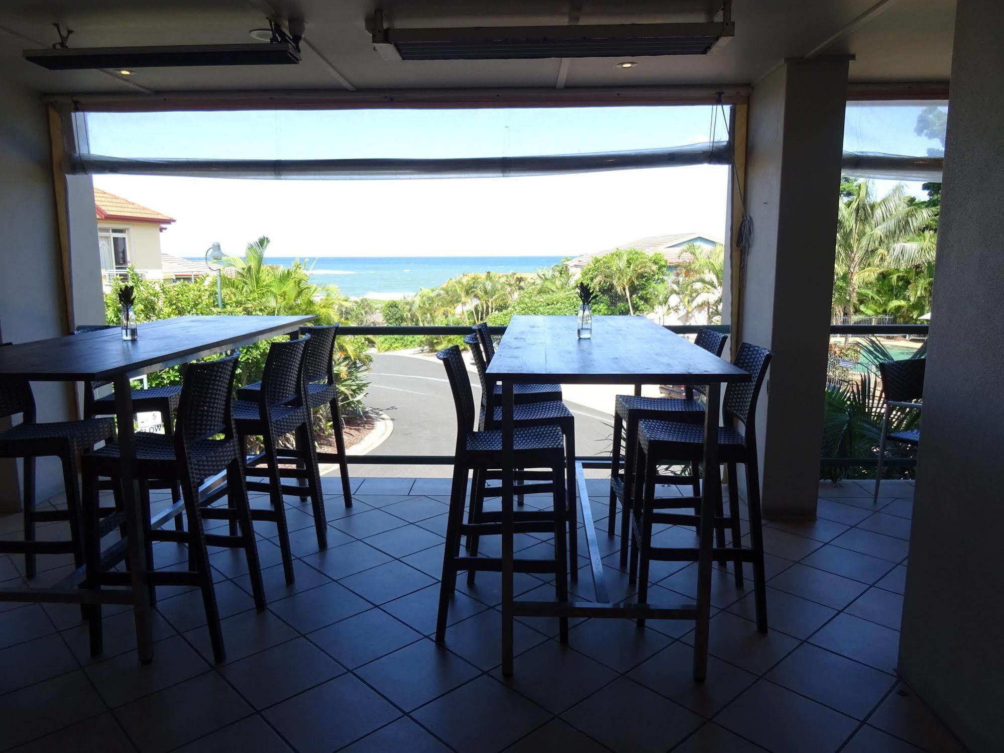 Aqualuna Beach Resort Sapphire Beach Exterior foto
